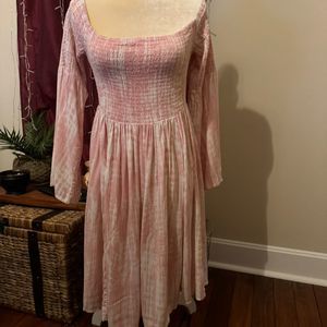 Torrid Plus 4X Pink/White Tie-Dye Smocked Off-Shoulder Skater Dress Bell Sleeve